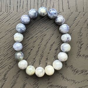 Iolite bracelet 12mm